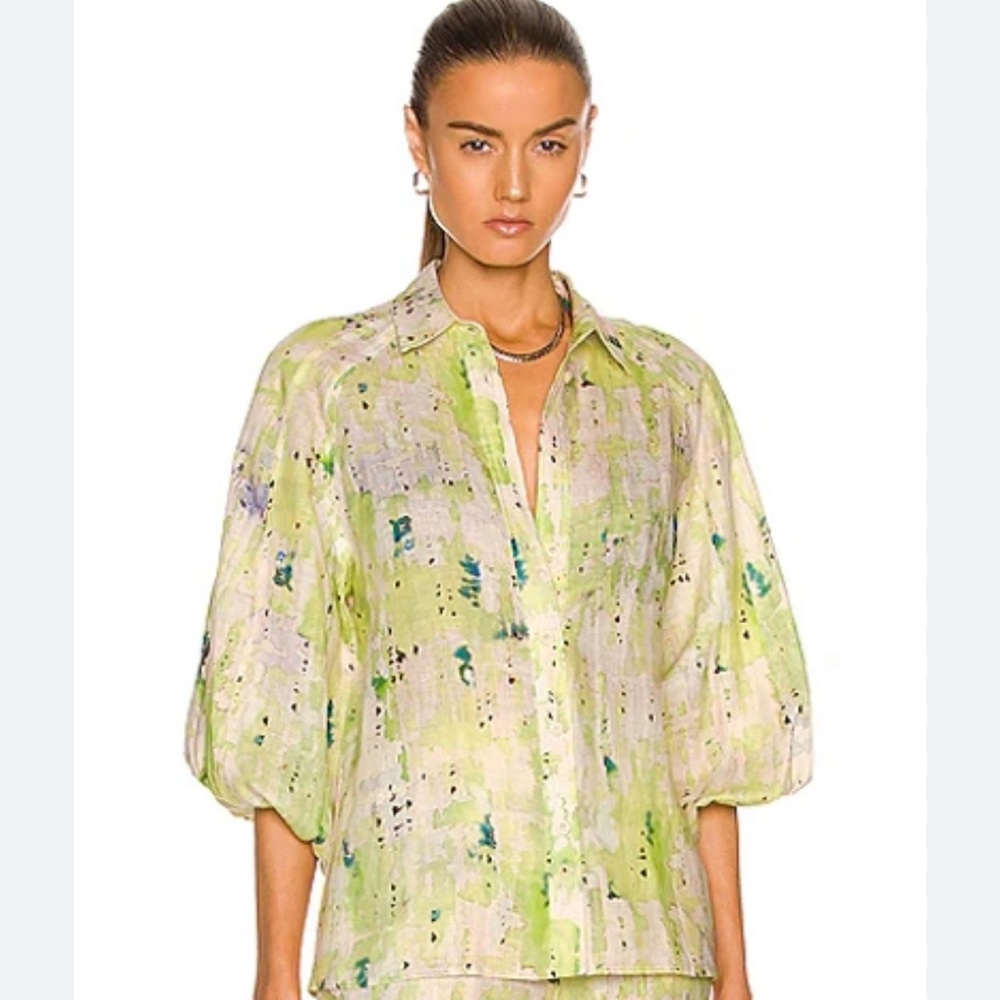 Alexis Neria Top in Rainwater Lime - 100% linen